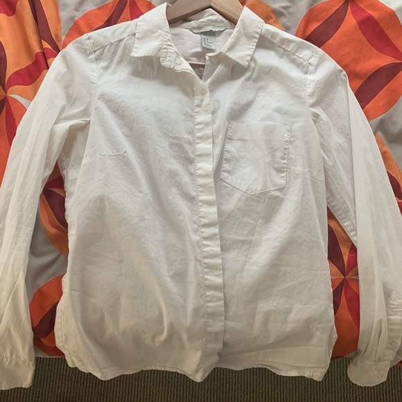 H&M Tops - White H&M Fitted Button Down